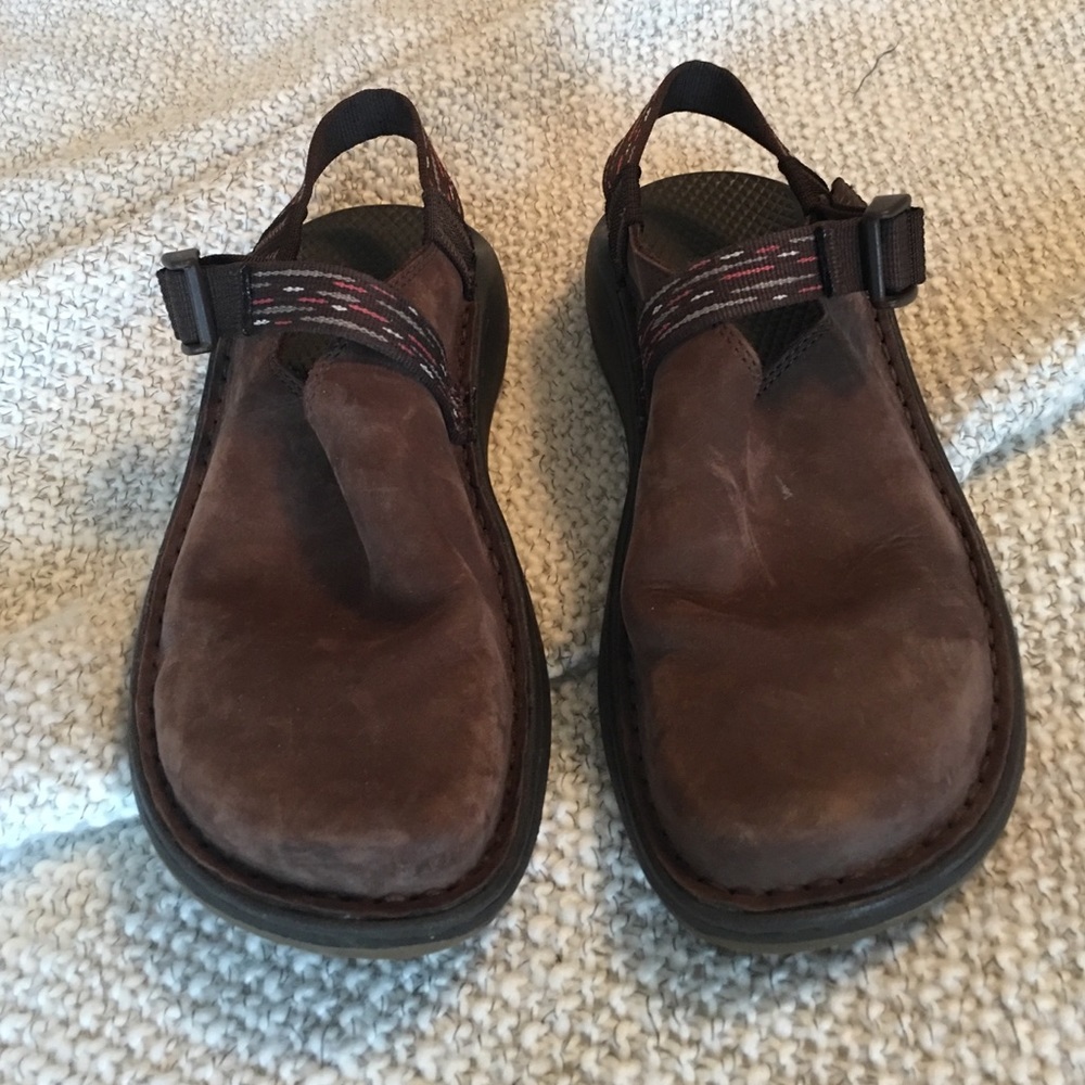 Chaco suade clog